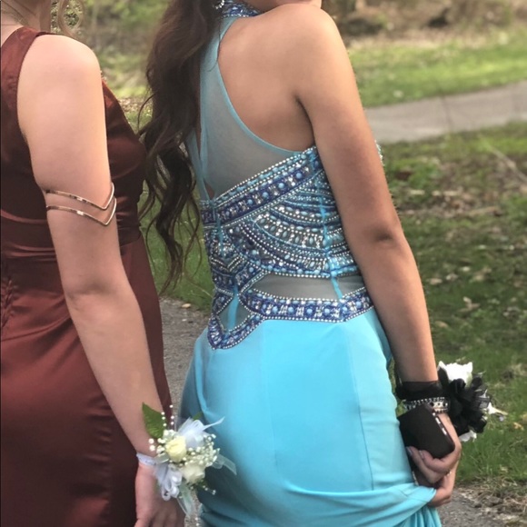 Prom dress - Picture 3 of 3